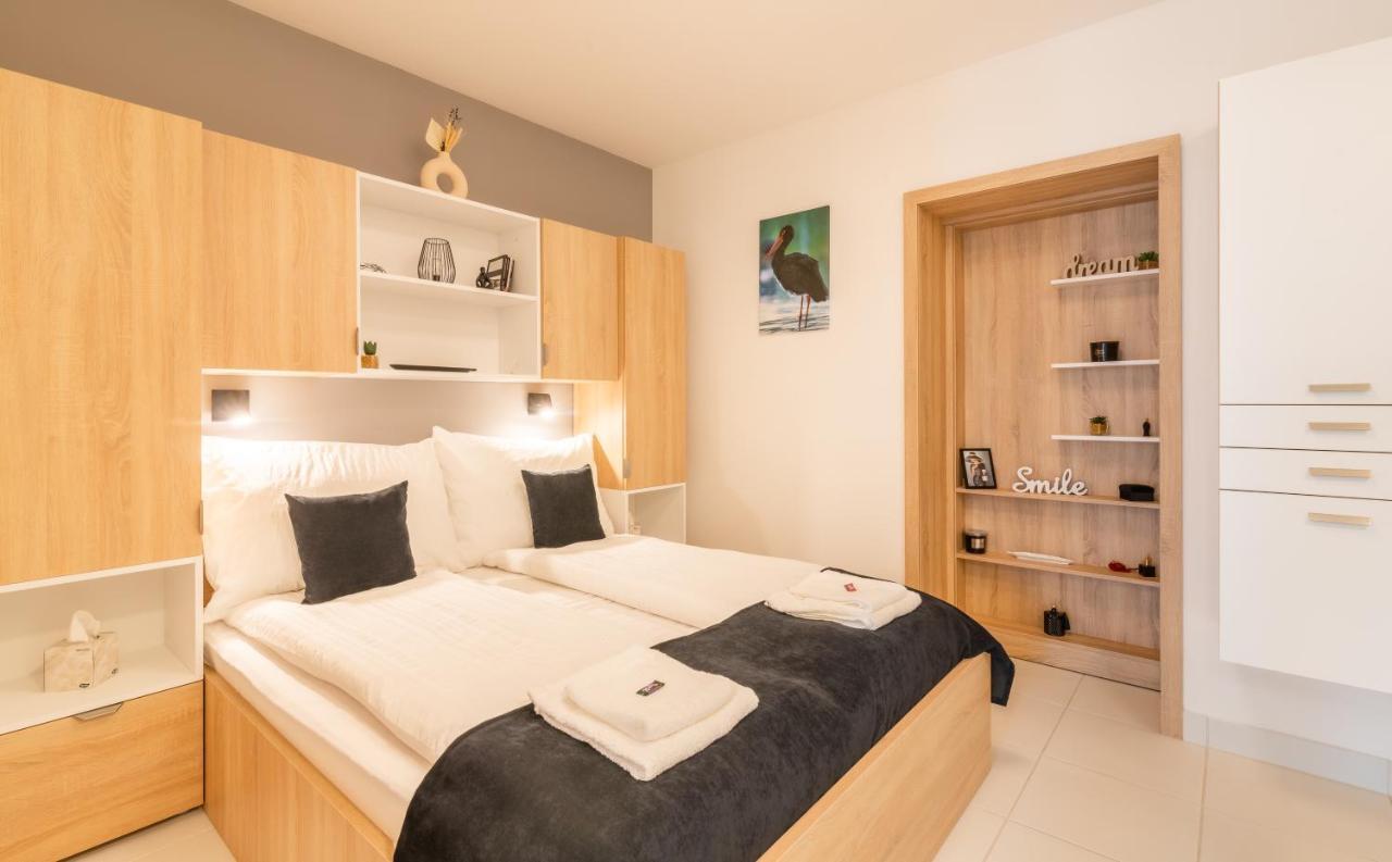 Jegmadar & Fekete Golya Apartmanok Mosonmagyaróvár Εξωτερικό φωτογραφία