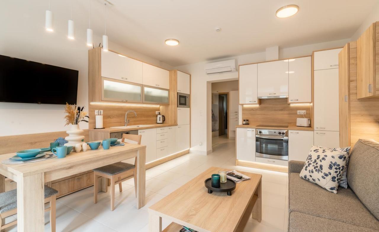 Jegmadar & Fekete Golya Apartmanok Mosonmagyaróvár Εξωτερικό φωτογραφία